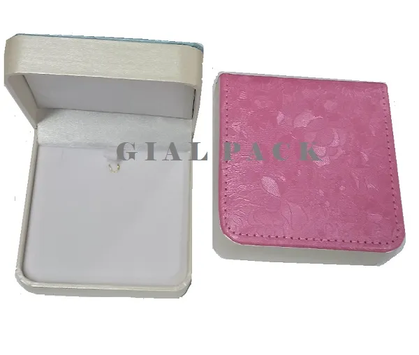 ΠΑΙΔΙΚΟ ΚΟΥΤΙ ΓΙΑ ΣΤΑΥΡΟ ΔΕΡΜΑΤΙΝΟ