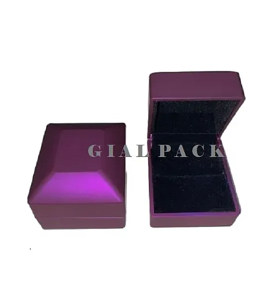 ΔΑΧΤΥΛΙΔΙ ΔΕΡΜΑΤΙΝΟ LED